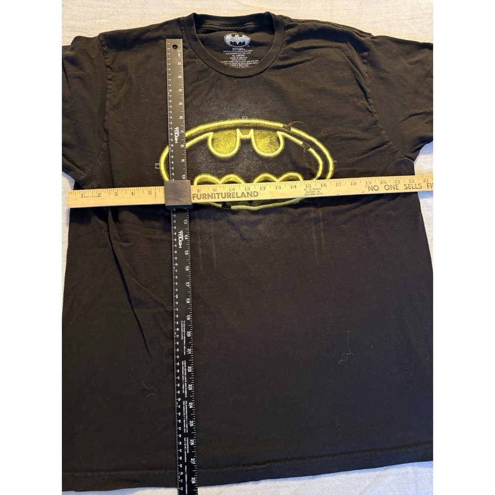 Batman‎ DC Comics Neon Light Logo Black Graphic T-Shirt Tee XL - Picture 4 of 5